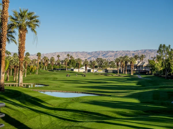 Golfing at the golf courses at the Marriott Villas Desert Springs — Stock Photo, Image