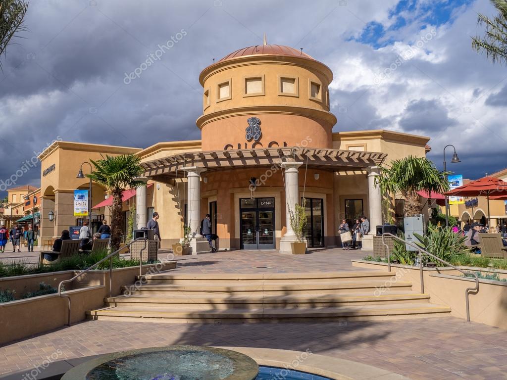 Desert Hills Premium Outlet Mall – Stock Editorial Photo © jewhyte #92087080