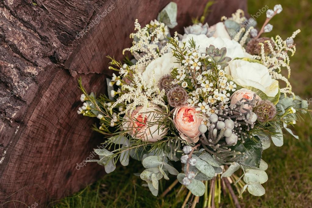 Rustic Wedding Bouquet With Roses And Succulents On Green Grass Stock Photo By C Stahov 97056810