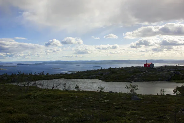 Maisemia Murmanskin Alueella Näkymä Volosyanaya Vuorelta Kandalaksha Venäjä — kuvapankkivalokuva