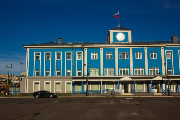 Marine Terminal Murmansk Reflejo Charco Lluvia Rusia Agosto 2020 — Foto de Stock