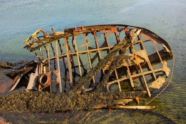 Schiffsfriedhof Ein Versunkenes Verlassenes Fischerboot Russland Der Halbinsel Kola Der — Stockfoto