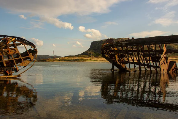 Schiffsfriedhof Ein Versunkenes Verlassenes Fischerboot Russland Der Halbinsel Kola Der — Stockfoto