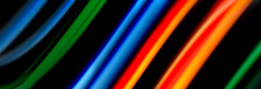 Dinamik hareket soyut arkaplan. Siyah üzerine bulanık renkli çizgiler. Sıvı çizgiler posteri. Vektör illüstrasyonu