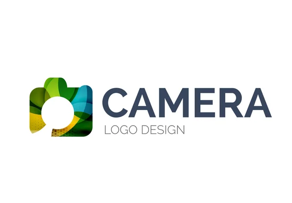 Progettazione logo fotocamera fatta di pezzi a colori — Vettoriale Stock