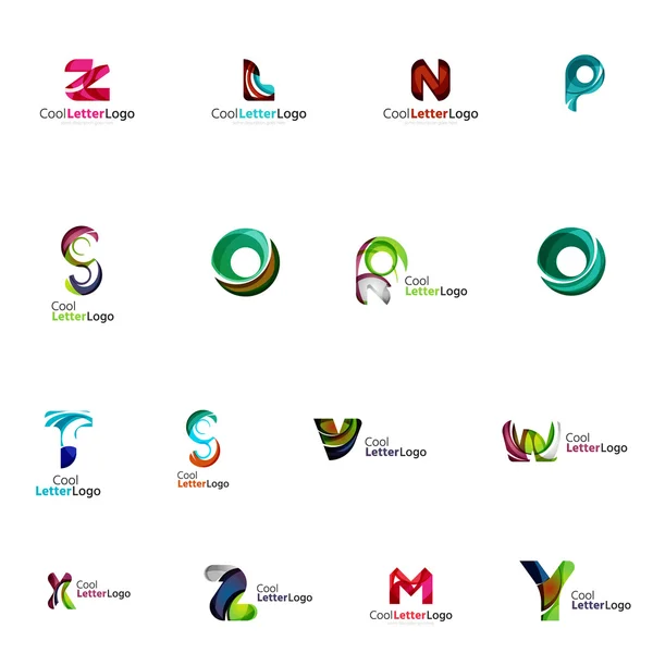 Conjunto de coloridos logotipos corporativos abstractos de letras creados con formas que fluyen superpuestas. Iconos de negocio universales para cualquier idea aislada en blanco — Archivo Imágenes Vectoriales