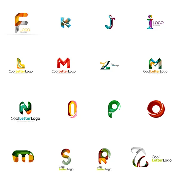 Set van bedrijfslogo's kleurrijke abstracte brief gemaakt met overlappende vloeiende vormen. Universele zakelijke pictogrammen voor enig idee geïsoleerd op wit — Stockvector