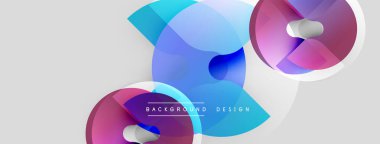 Soyut renkli şekiller örtüşür, dinamik görsel efekt yaratır. Işık arkaplanı canlı renkleri, modern tasarım elementlerini geliştirir.