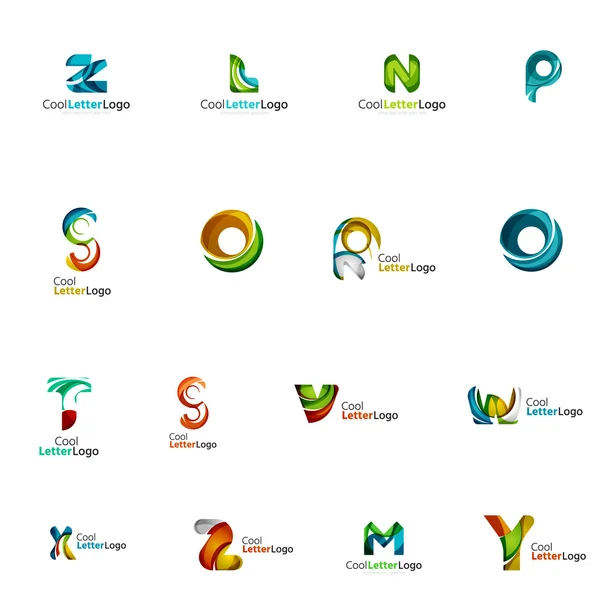 Набор красочных абстрактных букв фирменных логотипов, созданных с перекрывающимися плавными формами. Универсальные бизнес-иконки для любой идеи, изолированной на белом — стоковый вектор