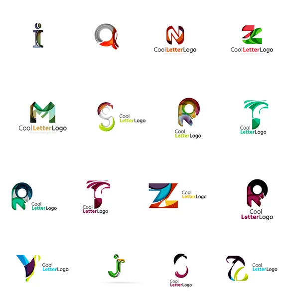 Набор красочных абстрактных букв фирменных логотипов, созданных с перекрывающимися плавными формами. Универсальные бизнес-иконки для любой идеи, изолированной на белом — стоковый вектор