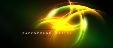 Parlak soyut çizgiler parlayan şekiller oluşturur. Yeşil, sarı, turuncu renkler koyu arkaplana karışıyor. Modern tasarım ögesi.