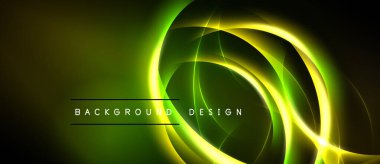 Soyut yeşil arkaplan. Parlayan çizgiler dinamik dairesel şekiller yaratır. Karanlık kenarlar canlı merkezi tasarım. Modern estetik.