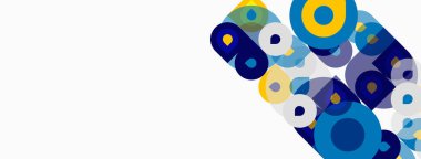 Soyut renkli çemberler, üst üste biniyor. Modern tasarım, basit şekiller, parlak renkler, temiz estetik. Minimalist bileşim, geometrik desenler.