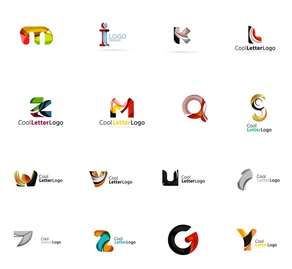 Conjunto de coloridos logotipos corporativos abstractos de letras creados con formas que fluyen superpuestas. Iconos de negocio universales para cualquier idea aislada en blanco — Archivo Imágenes Vectoriales