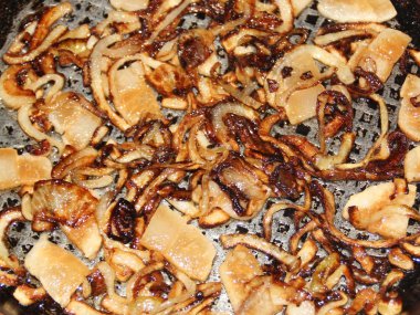 Soğan ile domuz yağı