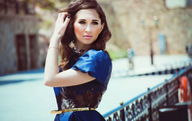 şık genç güzel kadın