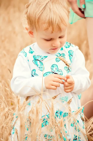 Little cute baby in nature — Stock Photo, Image