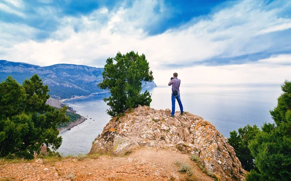 Fotógrafo leva natureza — Fotografia de Stock