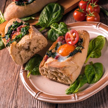 yumurta ile dolu çiftçi baget