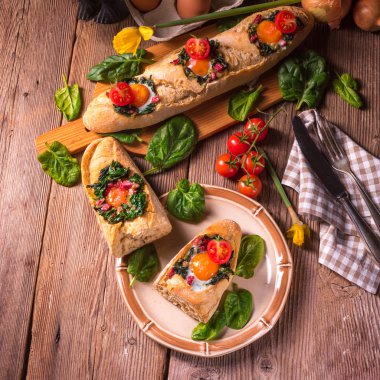 yumurta ile dolu çiftçi baget