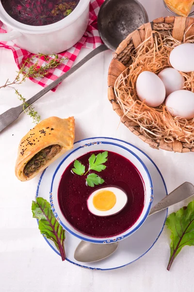 Yeşil pancar çorbası