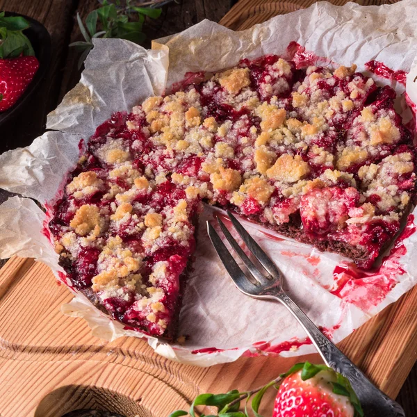 Strawberry chocolate tart — Stock Photo, Image