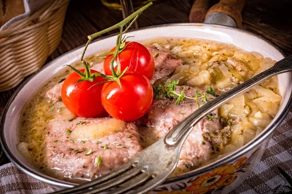 Fricandeau smażone z cebulą — Zdjęcie stockowe