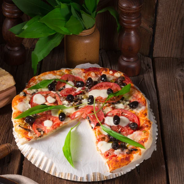 Yabani sarımsak - margarita pizza