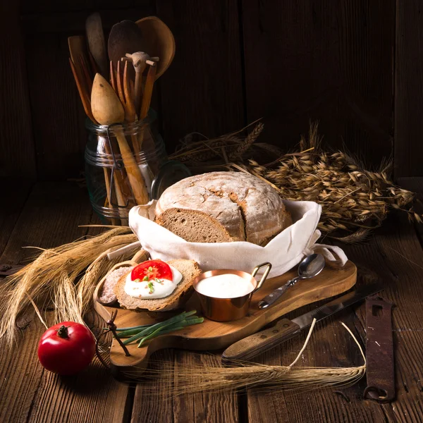 Vers zelfgemaakt brood — Stockfoto