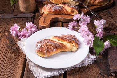 taze tatlı çörekler