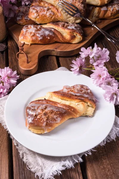 Fresh sweet buns — Stock Photo, Image