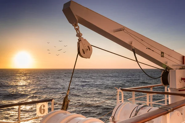 Vista desde la cubierta del barco —  Fotos de Stock