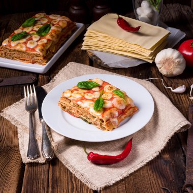 Taze iştah açıcı lazanya