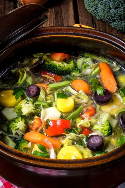 Leichte Gemüsesuppe — Stockfoto