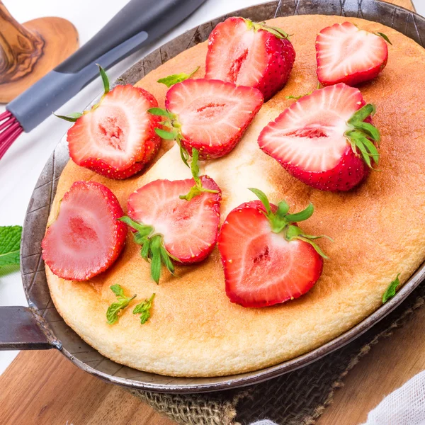 Nederlandse baby pannenkoeken — Stockfoto