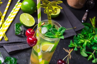 Taze mojito meyve ile