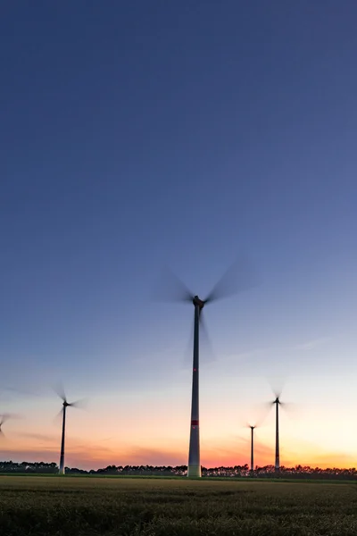 Wind turbine fältet — Stockfoto