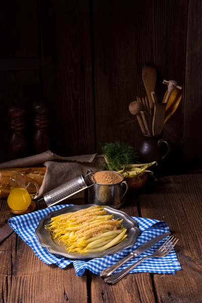 Frijoles amarillos con migas de pan —  Fotos de Stock