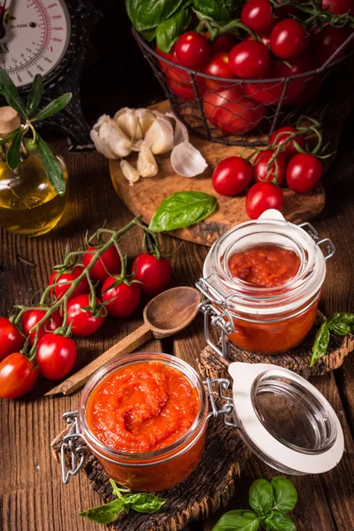 Pasta de tomate caseiro — Fotografia de Stock