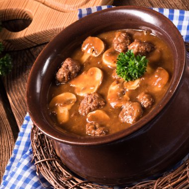 Kuzey Alman sahte kaplumbağa çorbası 