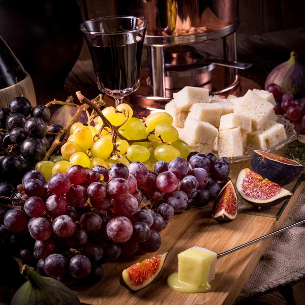 Fondue fruta naturaleza muerta —  Fotos de Stock