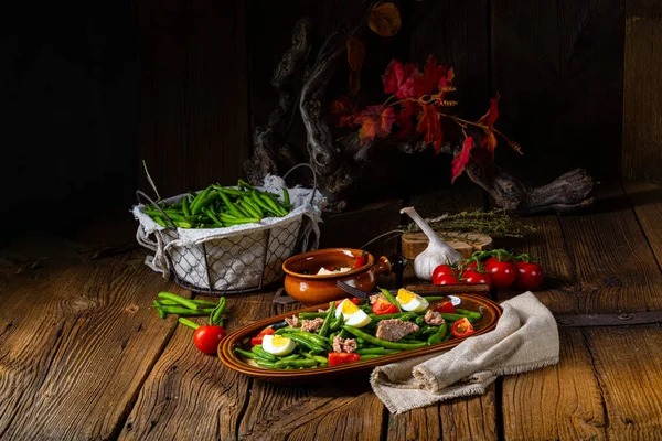 Rustieke Groene Bonensalade Met Tonijn — Stockfoto