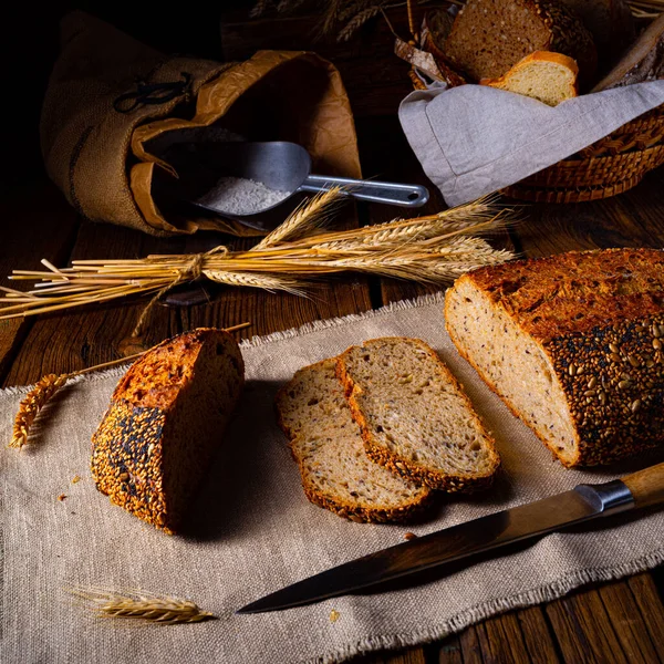 Lněný Chléb Mákem Sezamovou Směsí — Stock fotografie