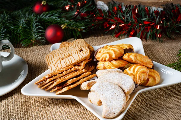 Différents Types Biscuits Avec Des Décorations Noël Rustiques — Photo