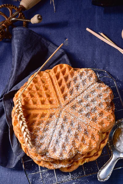 Delicious Sugared Homemade Waffles — Stock Photo, Image