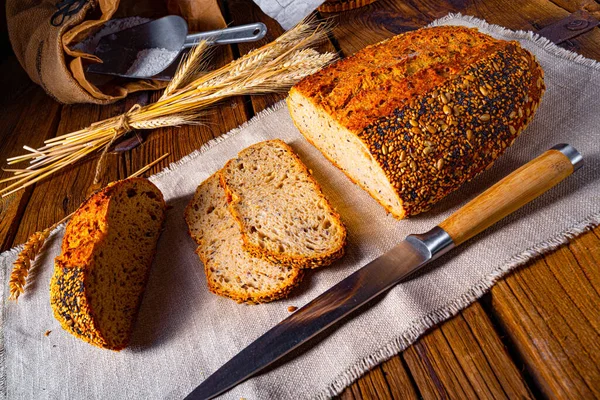 Pane Semi Lino Con Una Miscela Semi Papavero Sesamo — Foto Stock