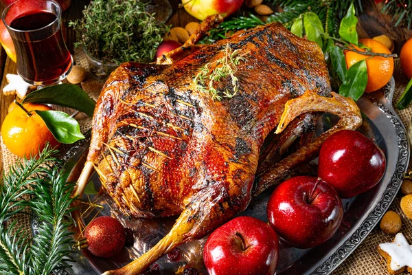 Tender Juicy Christmas Goose Crispy Skin — Stock Photo, Image