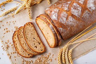 Lezzetli karışık çavdar ekmeği, ayrıca gri ekmek olarak da bilinir.