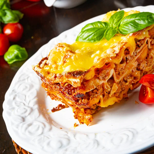 Delicious Lasagne Bolognese Bechamel Sauce — Stock Photo, Image