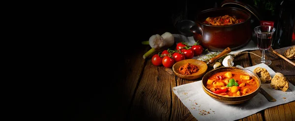 Rustic Hungarian Goulash Soup Paprika — Stock Photo, Image